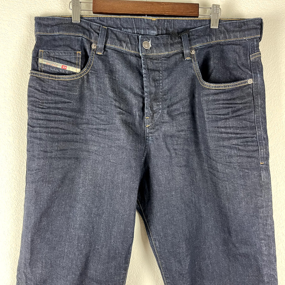 Diesel Stretch Straight Jeans Mens 38x30 Button Fly Dark Wash 2020 D-Viker NWT - Picture 2 of 16
